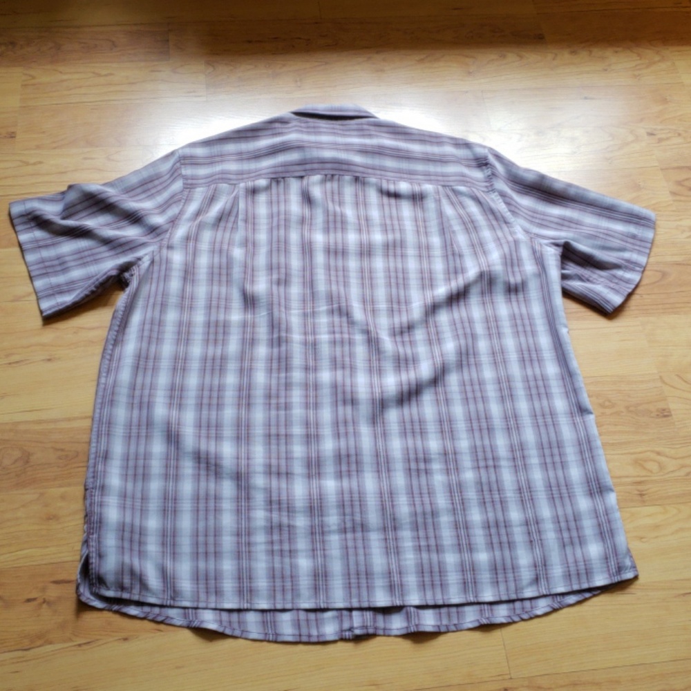 Button down shirt - Picture 2 of 3